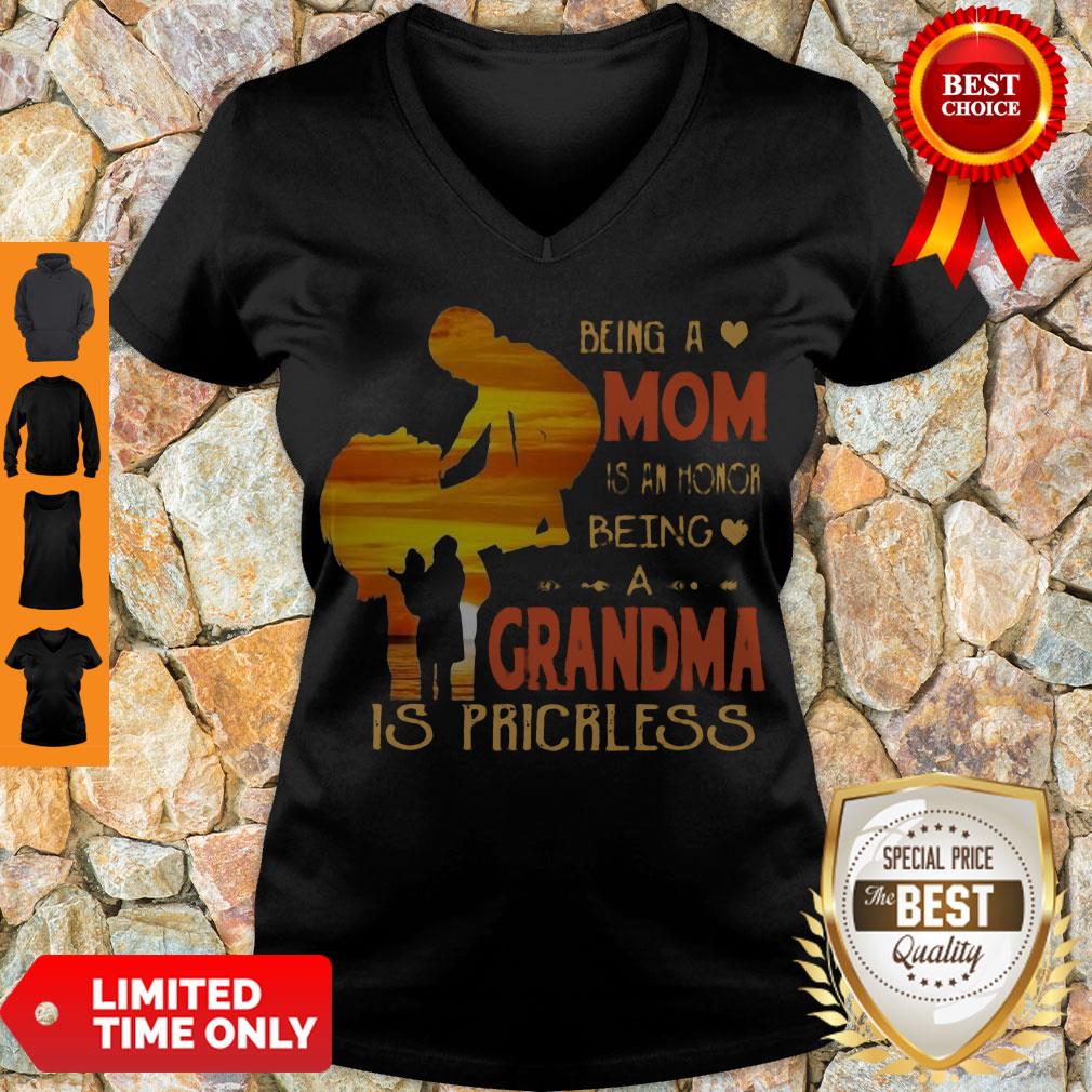 Top Being A Mom Is An Honor Being A Grandma Is Priceless Mother Day 2020 Shirt