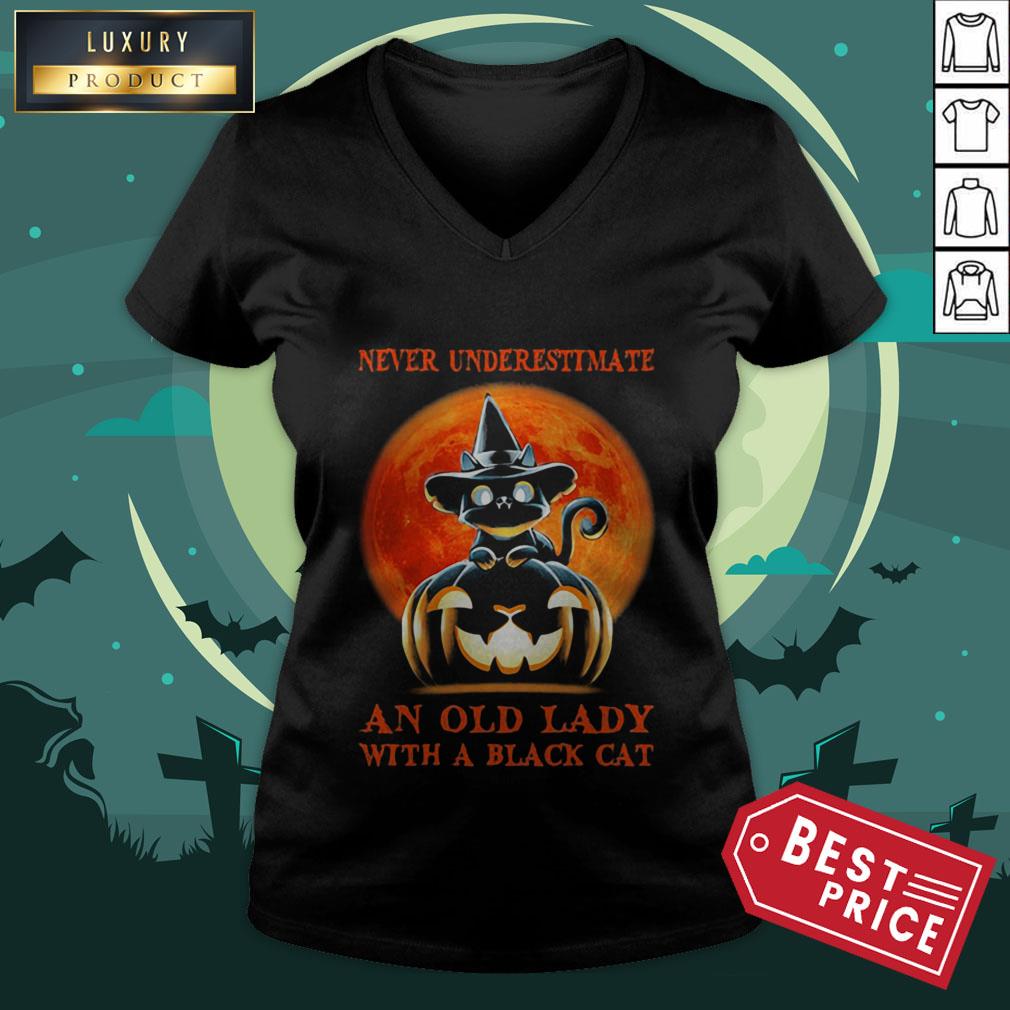 Never Underestimate An Old Lady With A Black Cat Pumpkin Sunset Halloween Shirt