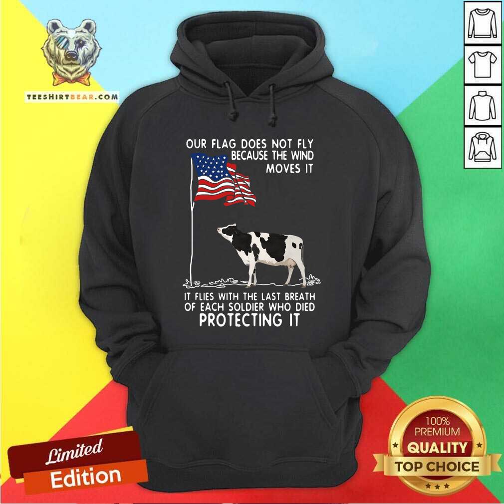 Cow USA Flag The Wind Moves It Protecting It Shirt