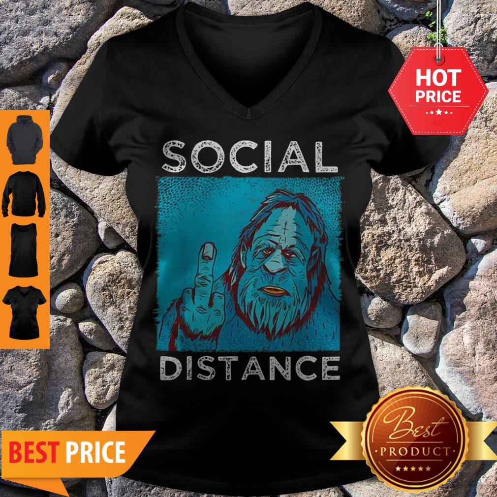 Nice Bigfoot Social Distance Coronavirus Shirt