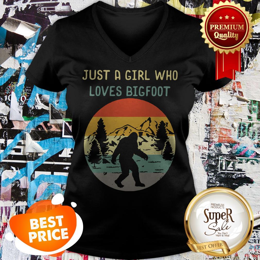 Official Just A Girl Who Loves Bigfoot Sasquatch Girl Shirt