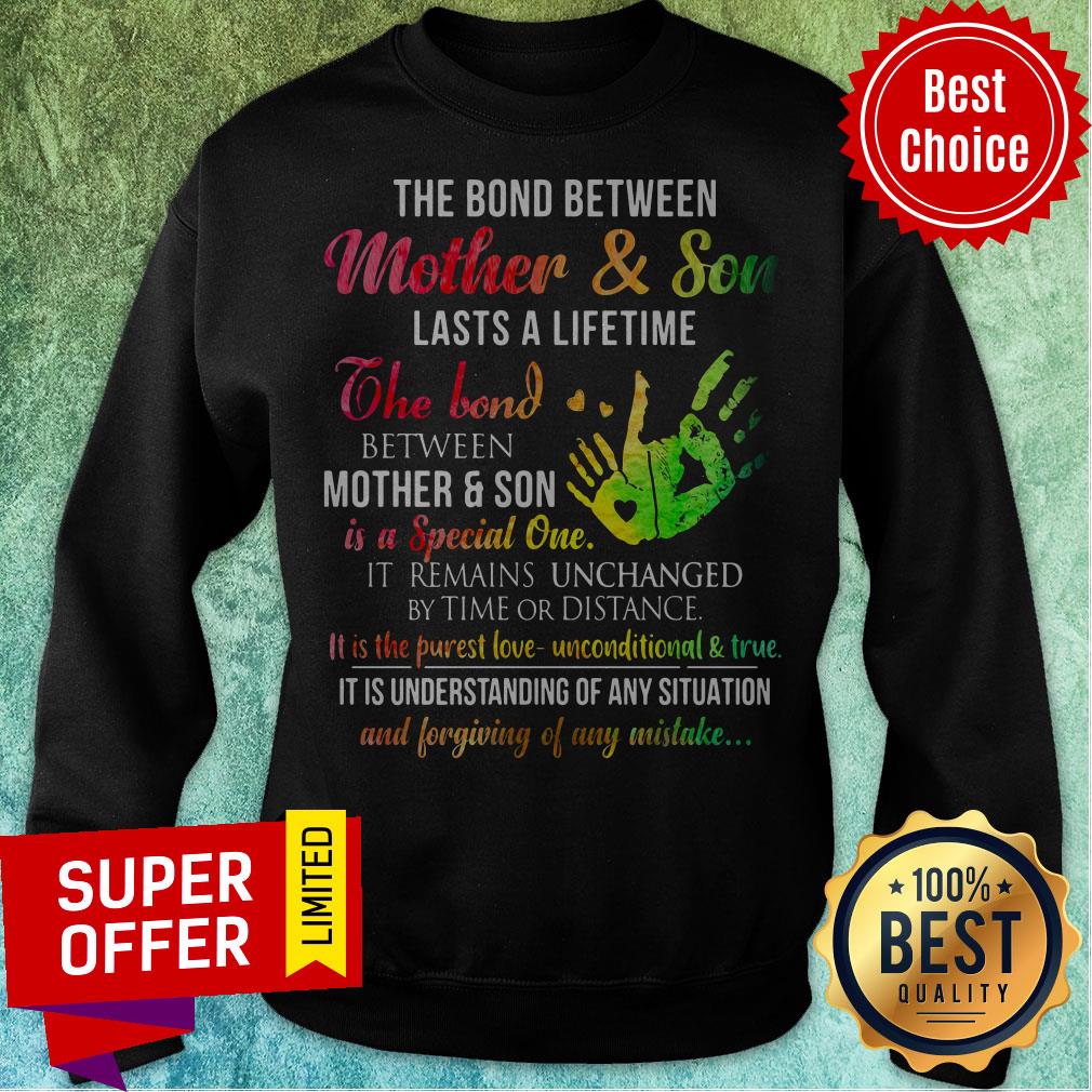 the-bond-between-mother-son-lasts-a-lifetime-the-bond-between-mosweatshirt.jpg
