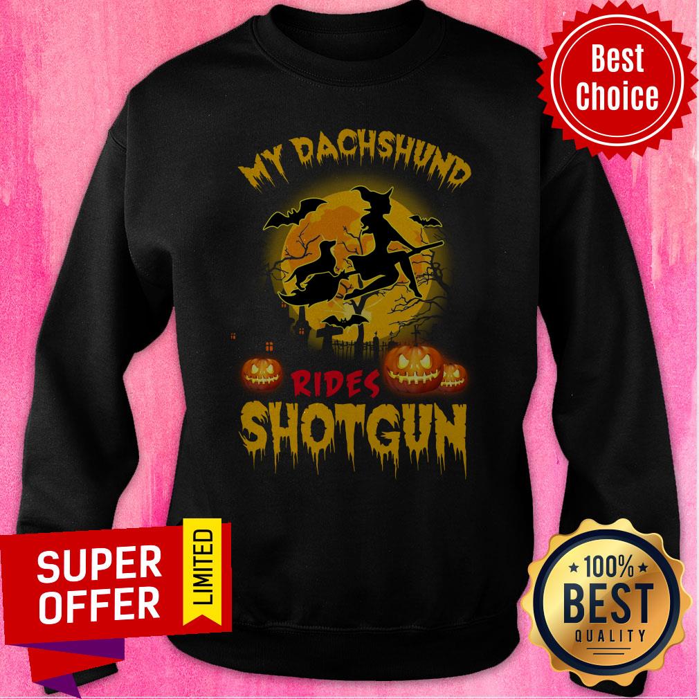 Top My Dachshund Rides Shotgun Scary Halloween Shirt