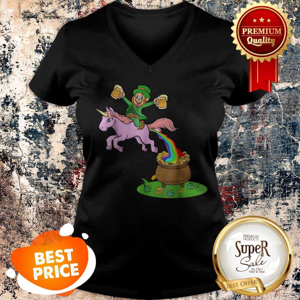 Nice Leprechaun Riding A Unicorn – Funny St Patricks Day Shirt