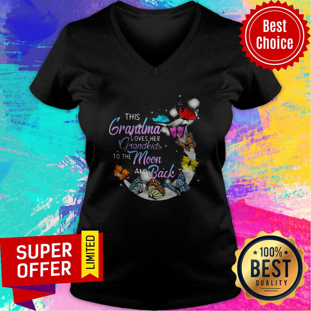 Butterfly This Grandma Lover Her Grandkids To The Moon And Back Shirt