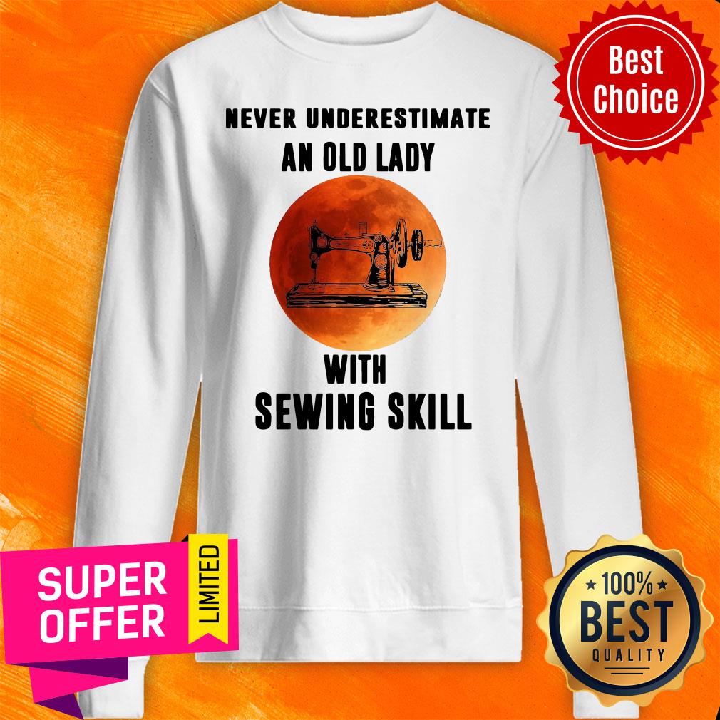 Funny Vintage Never Underestimate An Old Lady With Sewing Skill Shirt