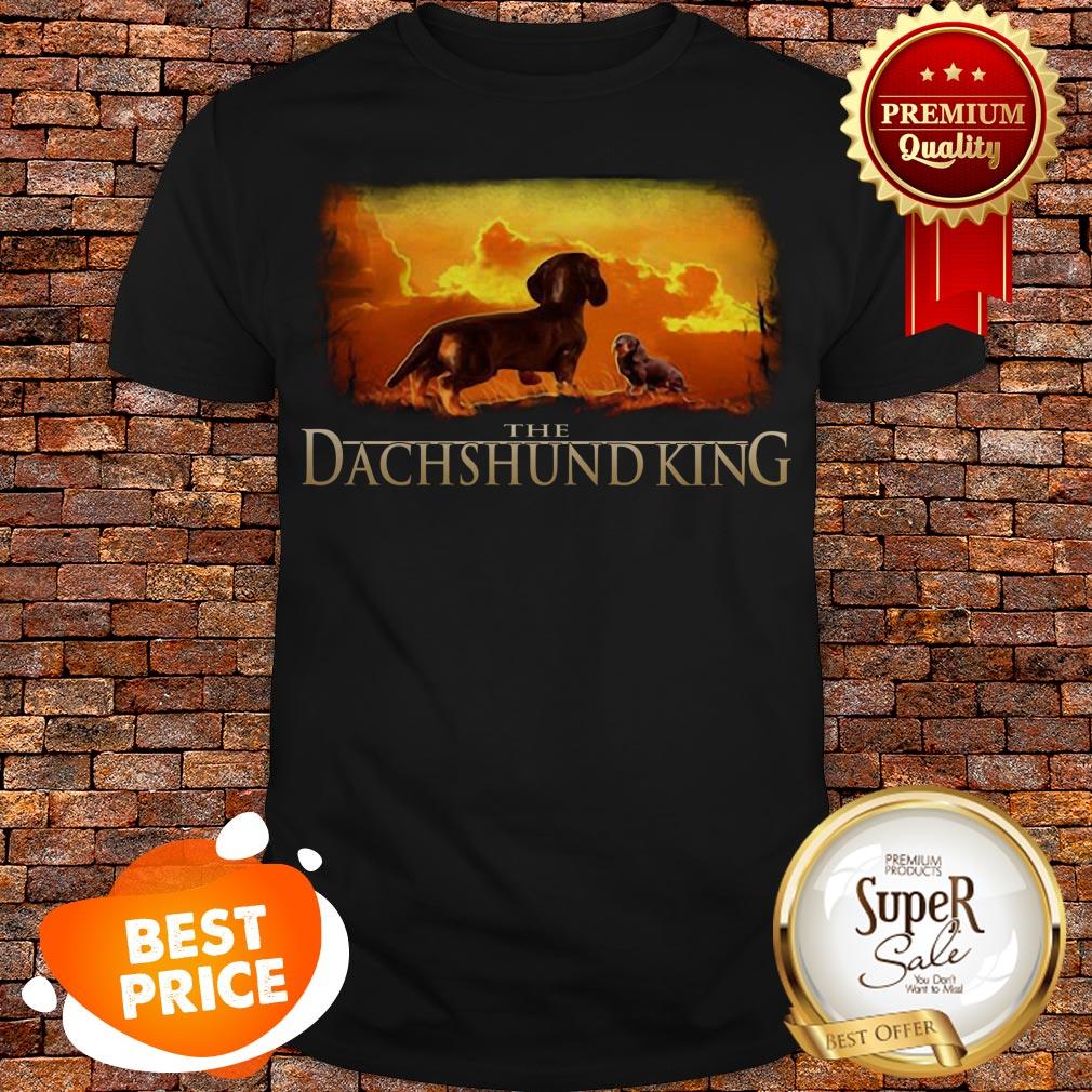 Nice The Dachshund Queen Mashup The Lion King Shirt