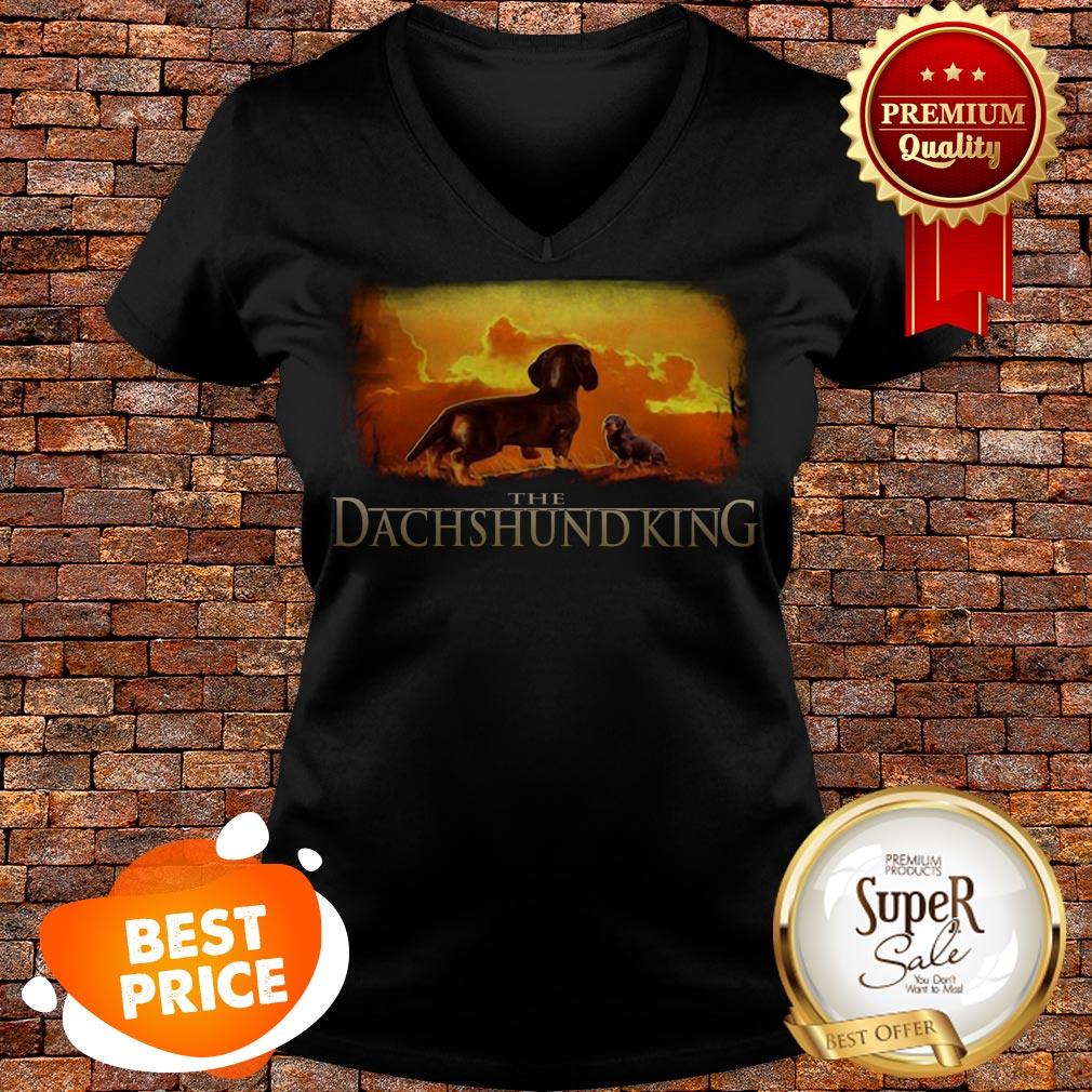 Nice The Dachshund Queen Mashup The Lion King Shirt