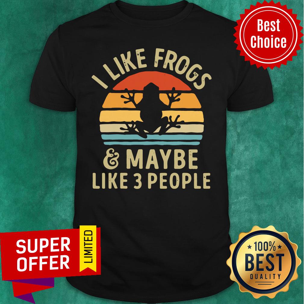 Premium I Like Frogs and Maybe 3 People Vintage Retro Shirt