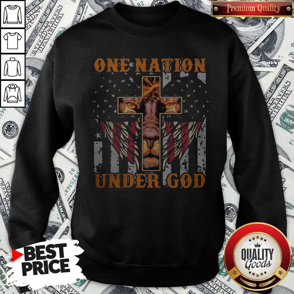 Pretty Lion King One Nation Under God American Flag Independence Day Shirt