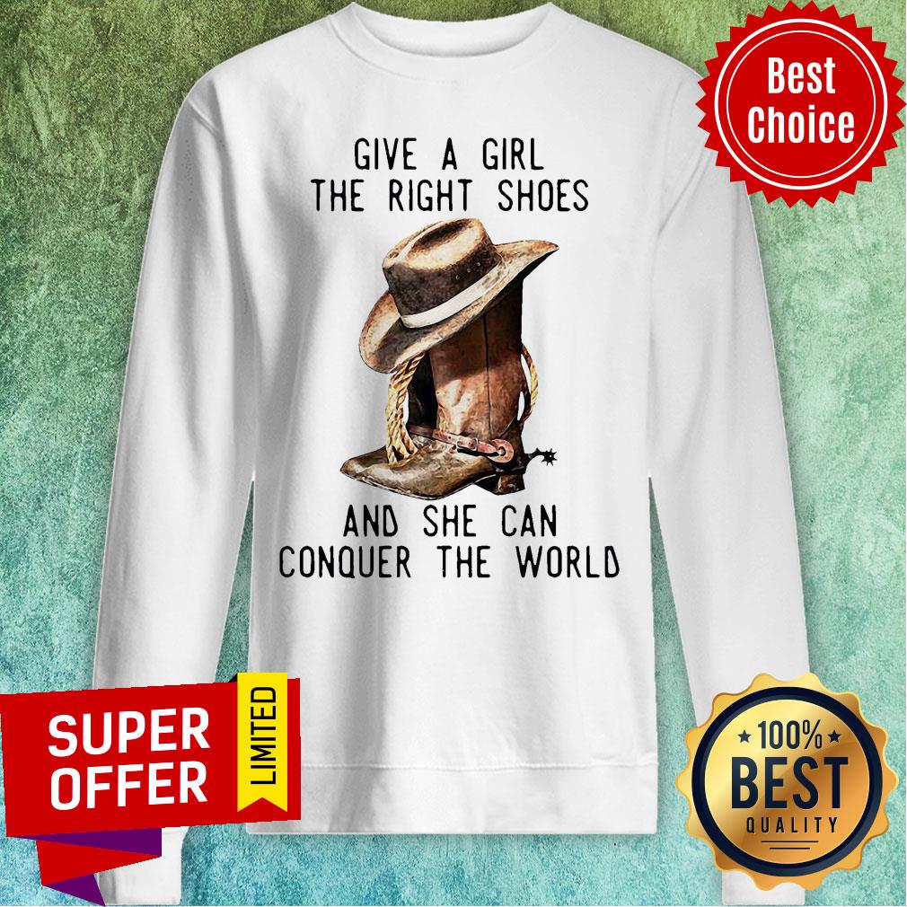 Top Give A Girl The Right Shoes And She Can Conquer The World Shirt