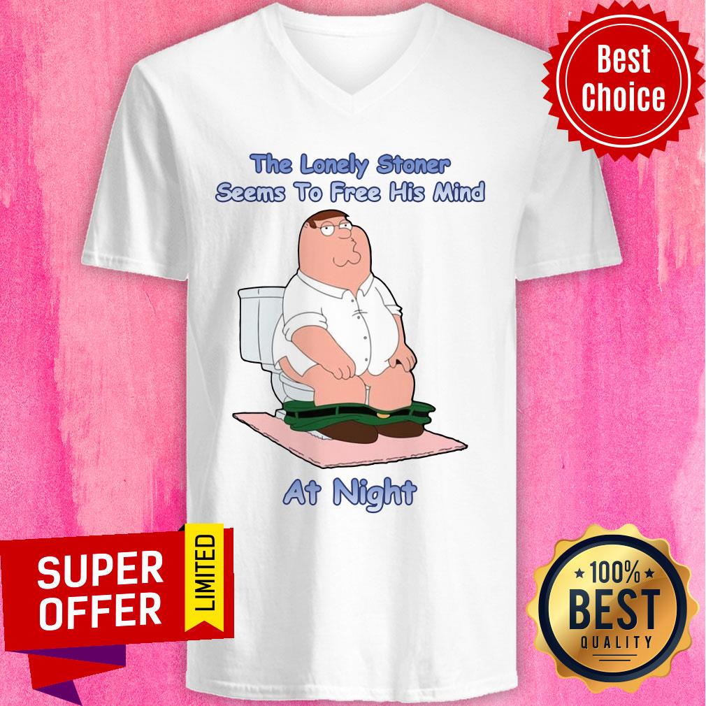 Top The Lonely Stoner Seems To Free His Mind At Night Shirt