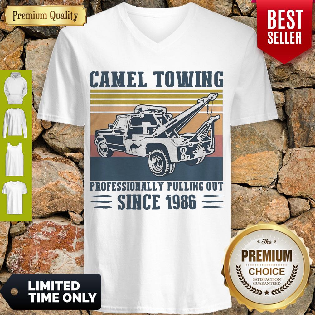 Nice Camel Towing Professionally Pulling Out Since 1986 Vintage Shirt