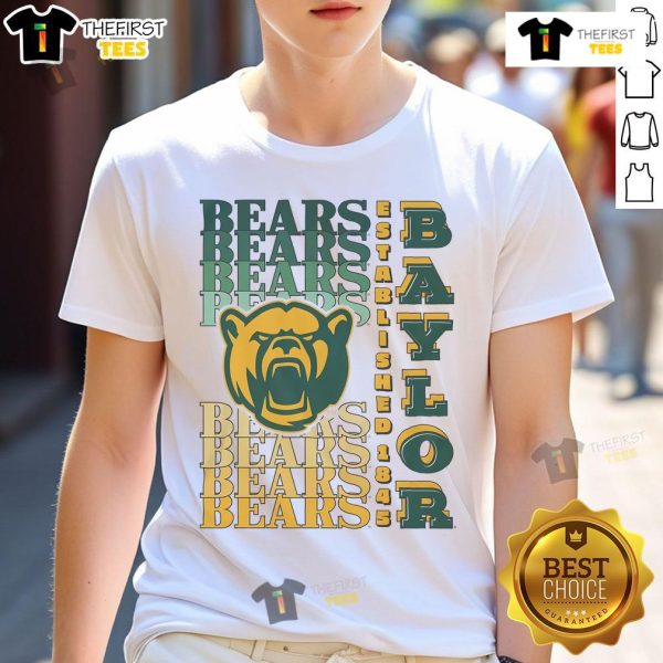 Alt Text: Nice Baylor Bears gradient wordmark T-shirt featuring bold green and gold colors, perfect for fans and casual wear.